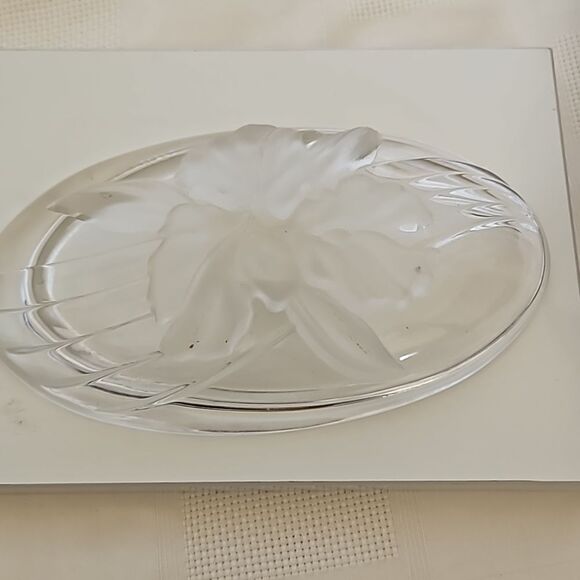 Studio Nova Japan Frosty Egg Shape Flower Tray 7"-4" - Picture 7 of 16
